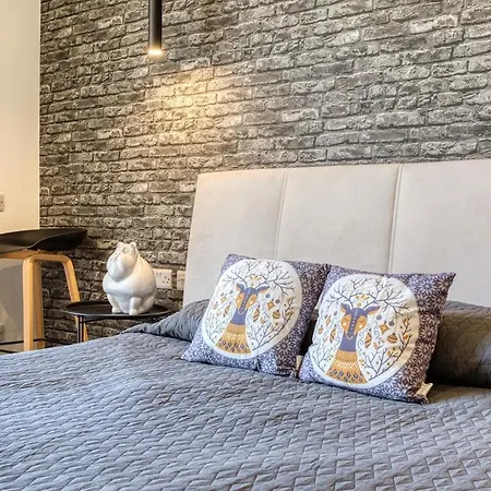 Charming, Quiet Swieqi Maisonette With Private Entrance * Is-Swieqi