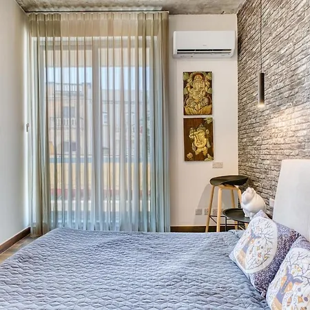 דירה Charming, Quiet Swieqi Maisonette With Private Entrance *